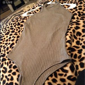 Cute ribbed beige body suit